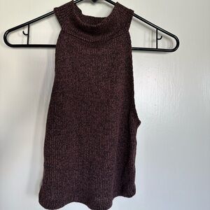 Cropped turtle neck tank